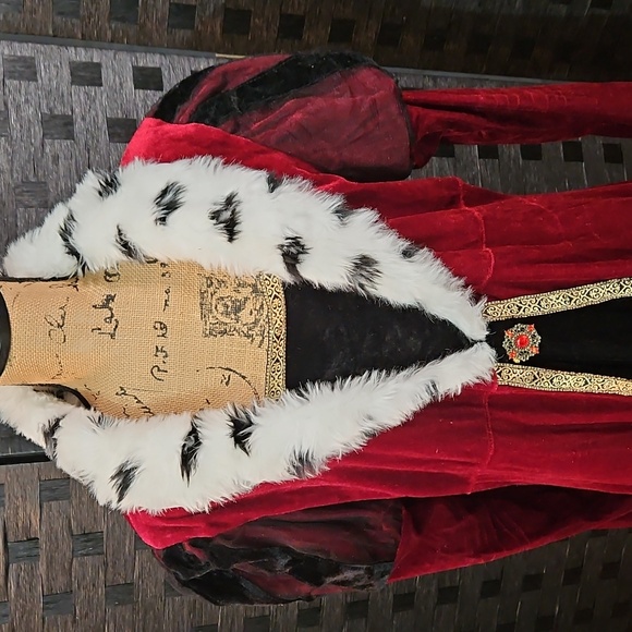Spirit Red and Black Fairy Tale Queen Women's Costume Size 1X - Picture 3 of 14